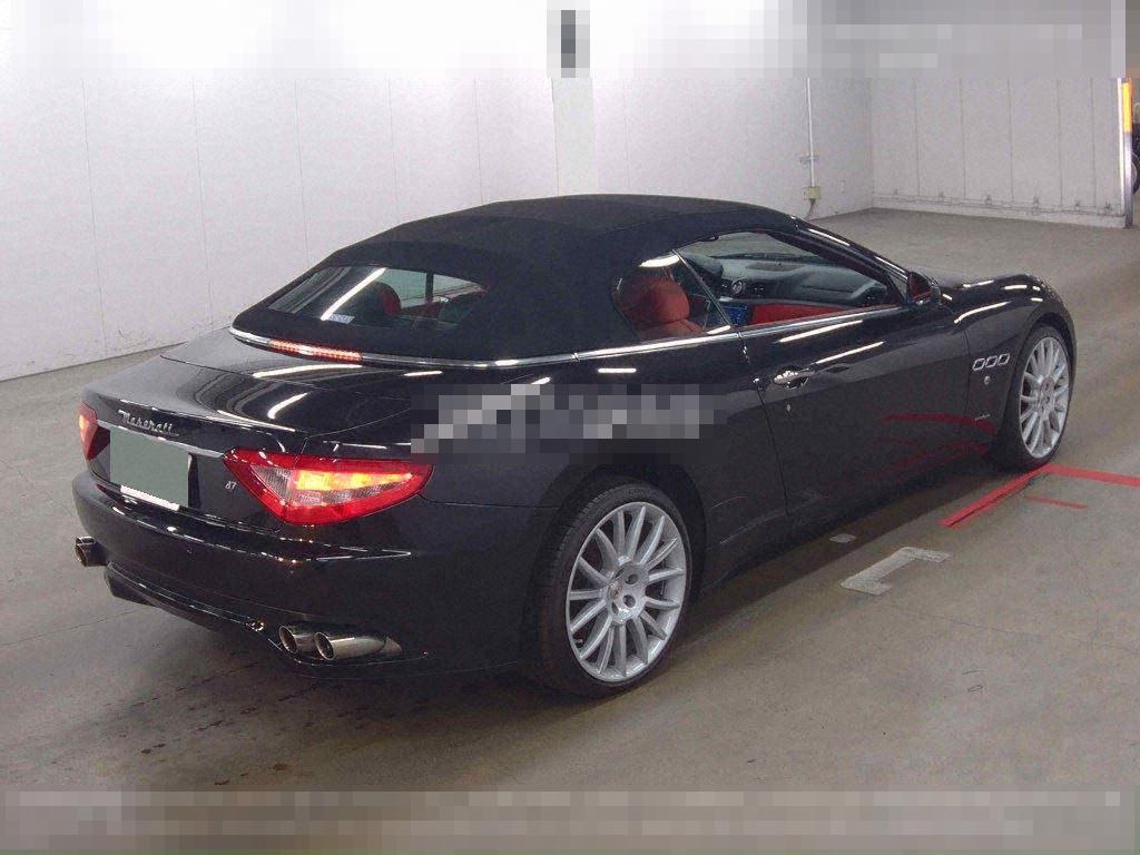 Maserati GRANCABRIO 2010 - Image 6