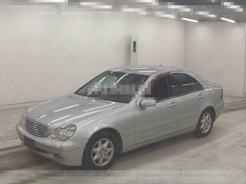 Mercedes-Benz C-Class 2002 - Image 5
