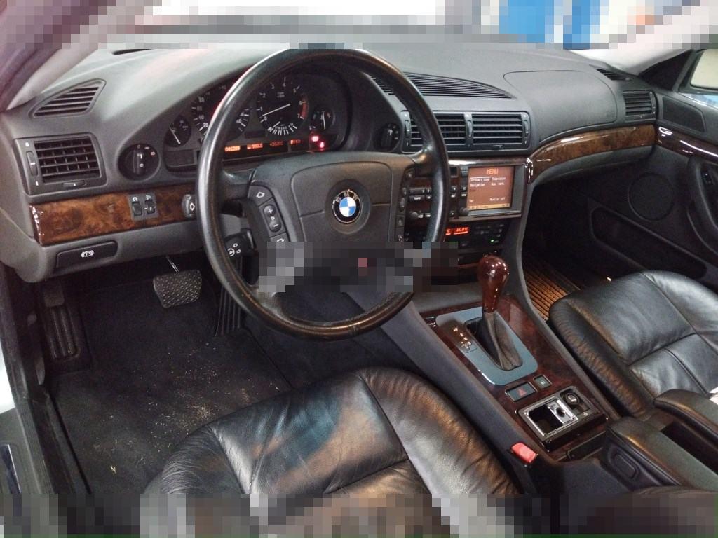 BMW 7 Series 1998 - Image 4