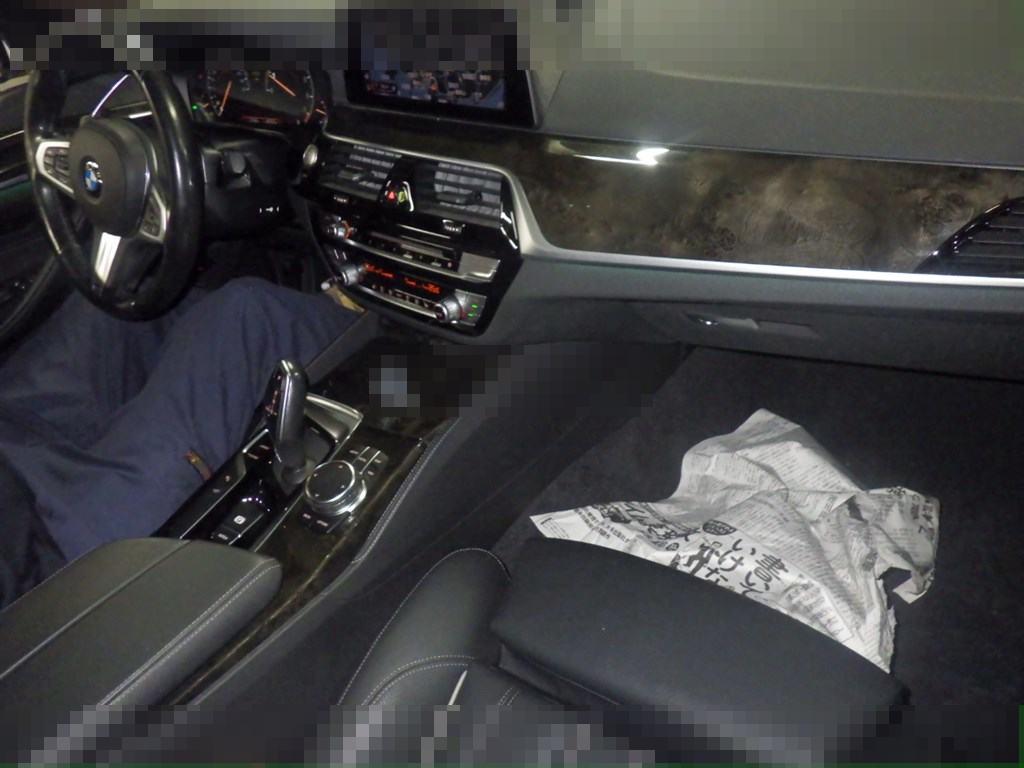 BMW 5 Series 2019 - Image 4