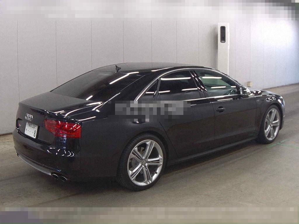 Audi S8 2012 - Image 6