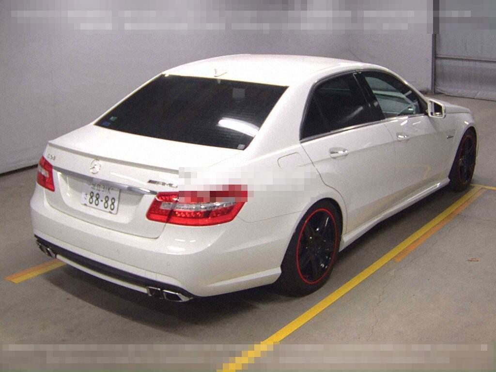 Mercedes-Benz E-Class 2010 - Image 6