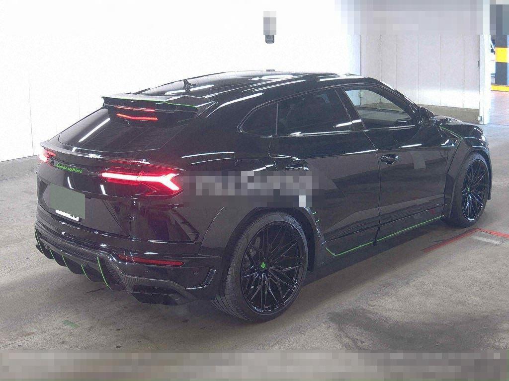 Lamborghini URUS 2021 - Image 6