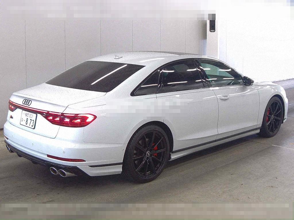 Audi S8 2024 - Image 6