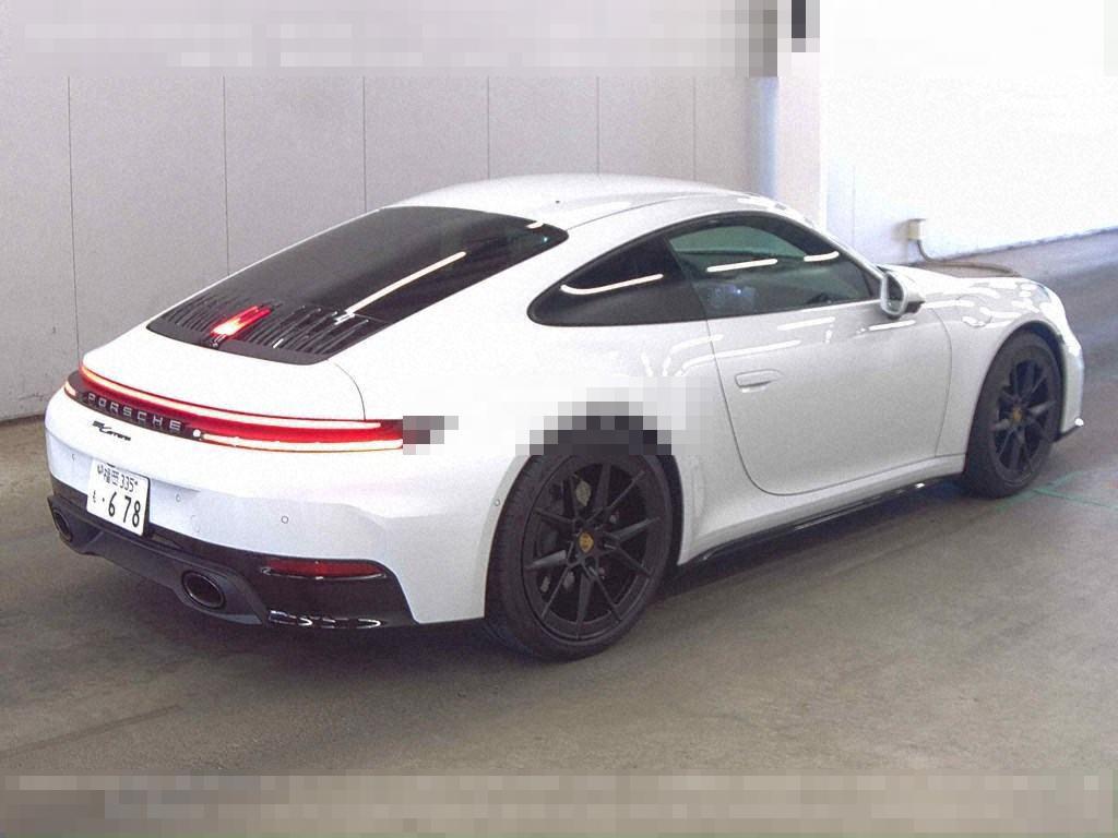 Porsche 911 CP 2025 - Image 6