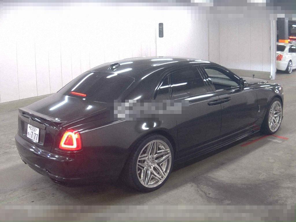 Rolls Royce GHOST 2019 - Image 6