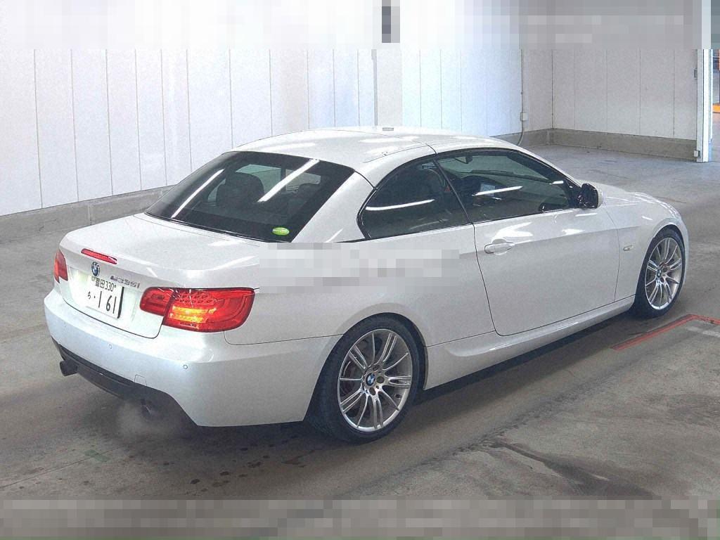 BMW 3 Series 2011 - Image 6