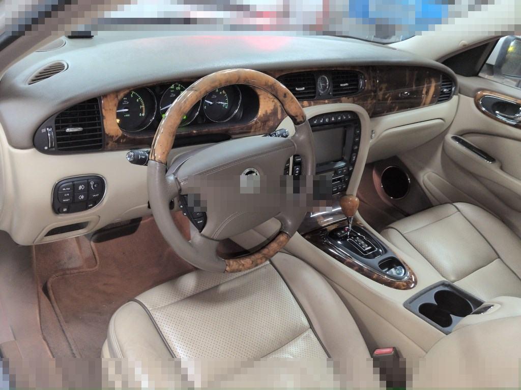 Jaguar XJ 2008 - Image 4