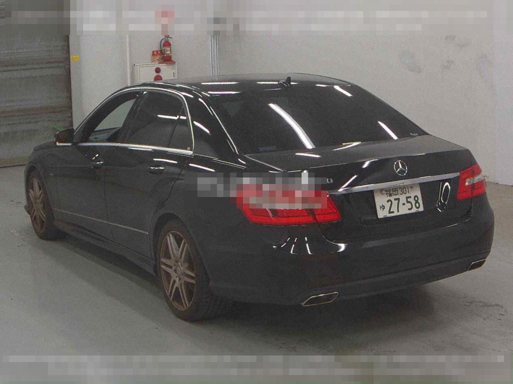 Mercedes-Benz E-Class 2012 - Image 3
