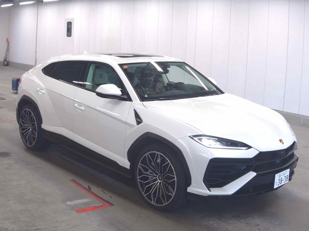 Lamborghini URUS 2025 - Image 2