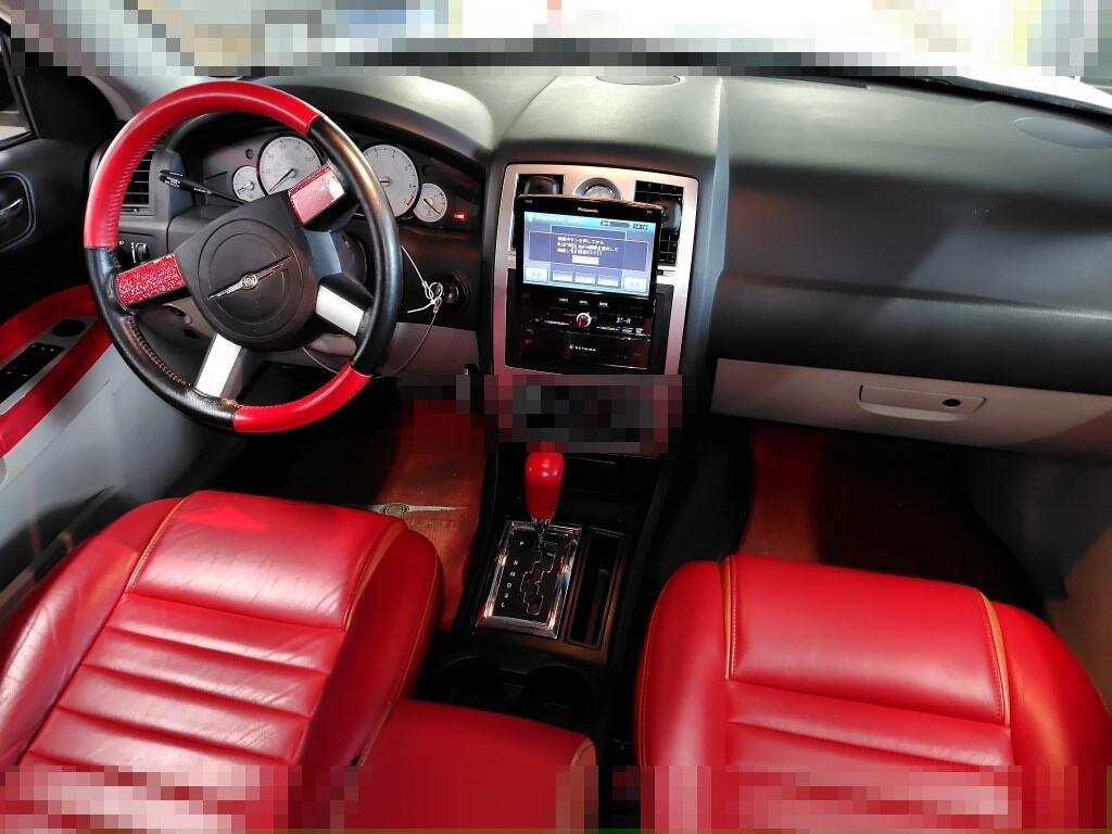 Chrysler 300C 2011 - Image 4