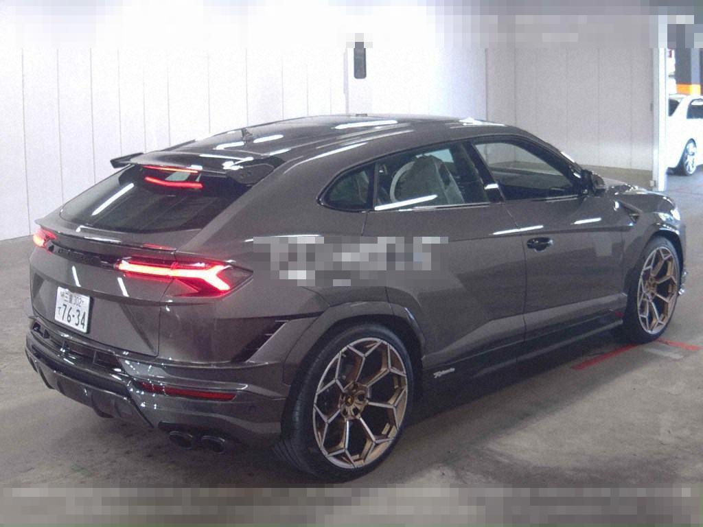 Lamborghini URUS 2025 - Image 6