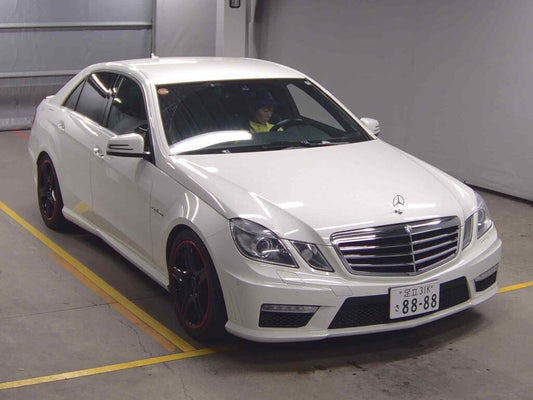 Mercedes-Benz E-Class 2010 - Image 1