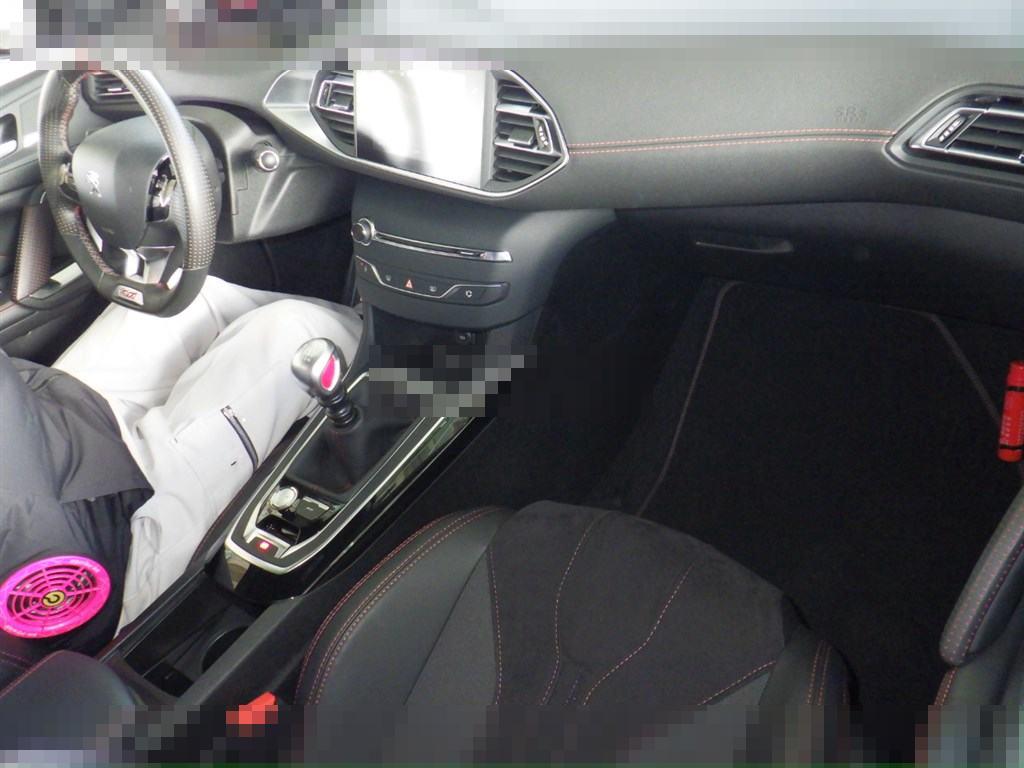 Peugeot 308 2018 - Image 4