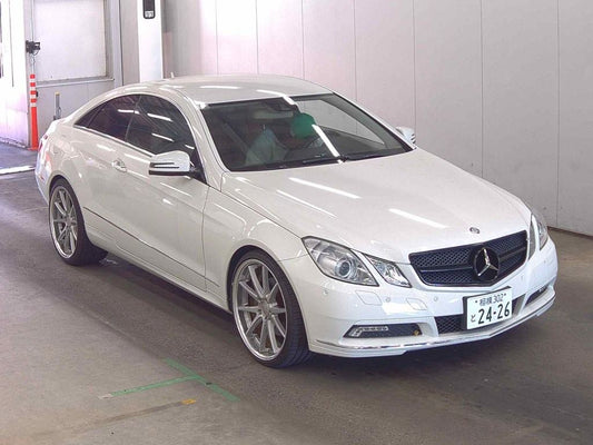 Mercedes-Benz E-Class 2010 - Image 1