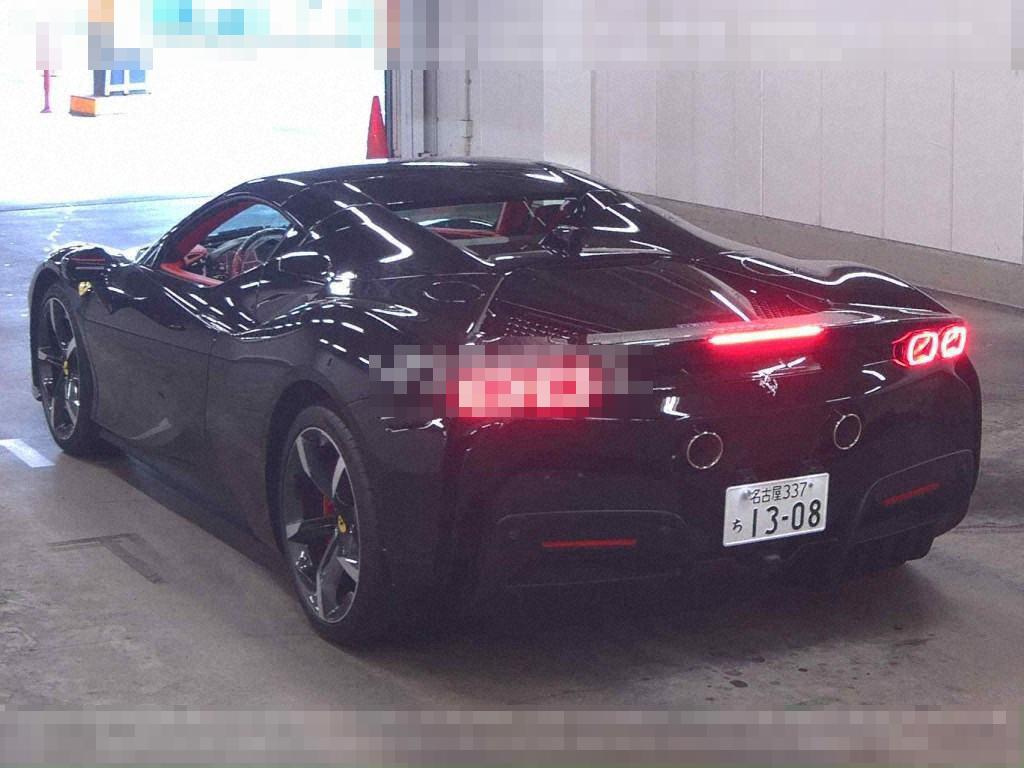 Ferrari SF90 SPIDER 2025 - Image 3