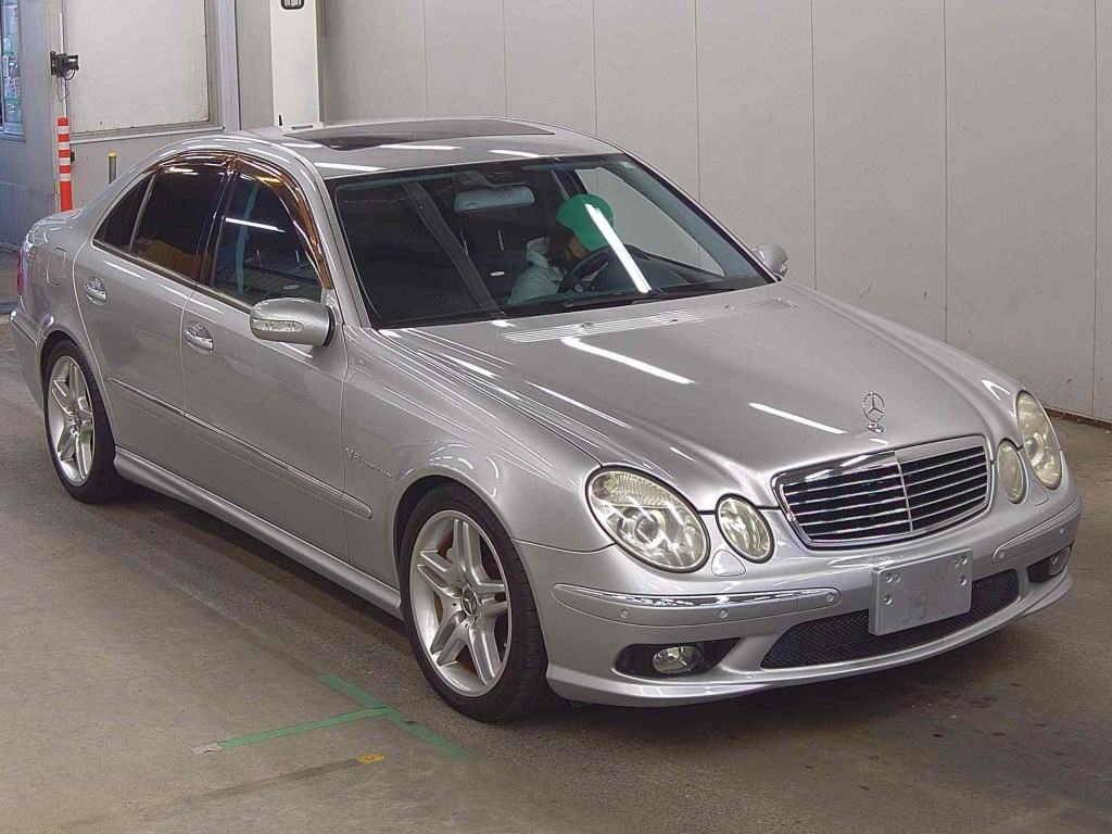 Mercedes-Benz E-Class 2004 - Image 1
