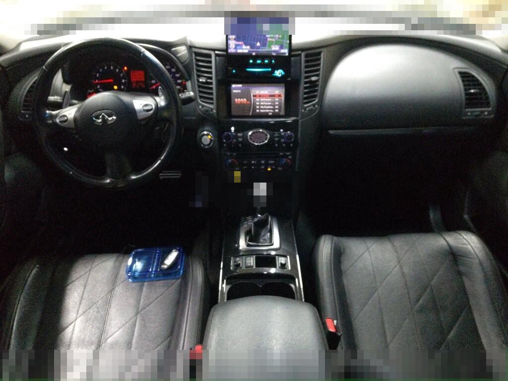 Infiniti FX35 2012 - Image 4