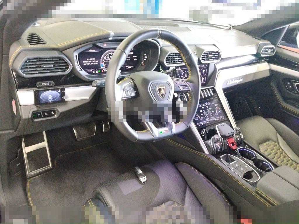 Lamborghini URUS 2019 - Image 4