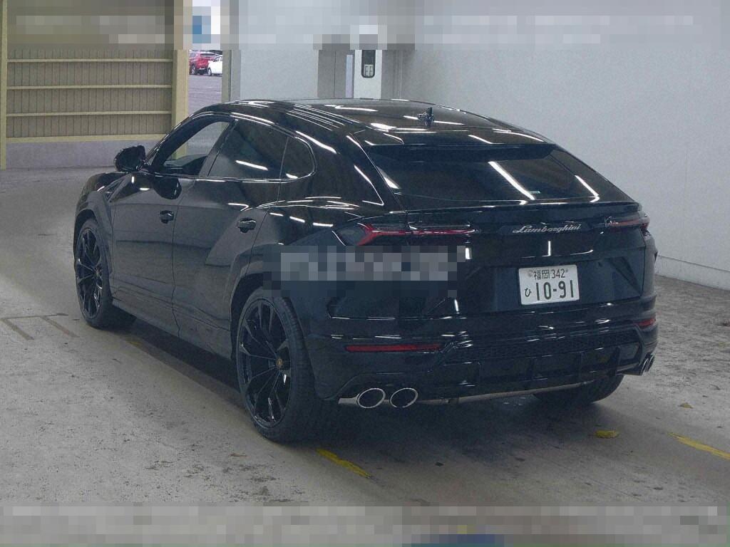 Lamborghini URUS 2023 - Image 3