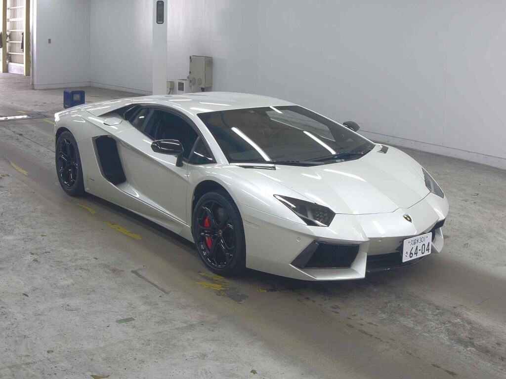 Lamborghini AVENTADOR CP 2011 - Image 2