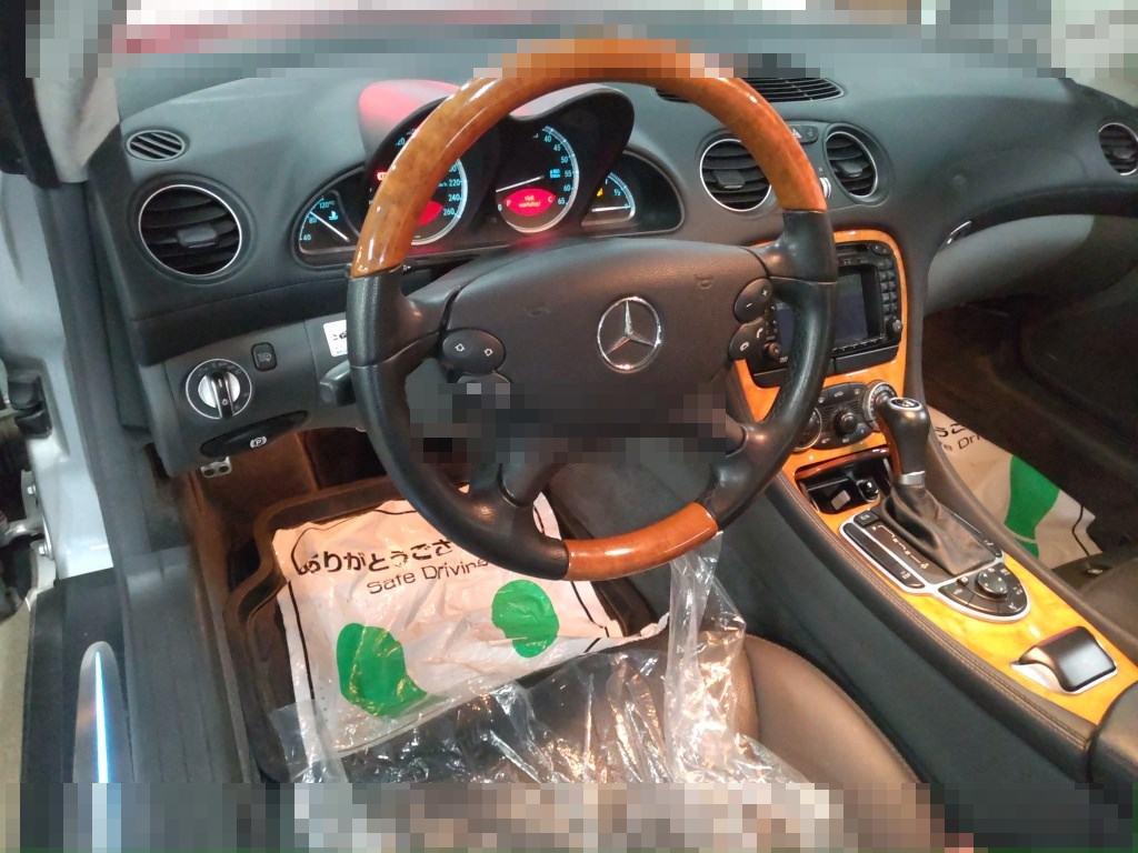 Mercedes-Benz SL OP 2006 - Image 4