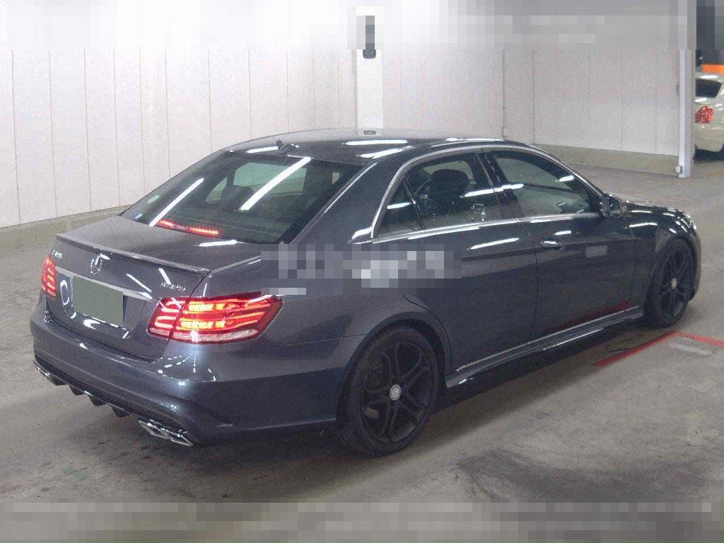 Mercedes-Benz E-Class 2013 - Image 6