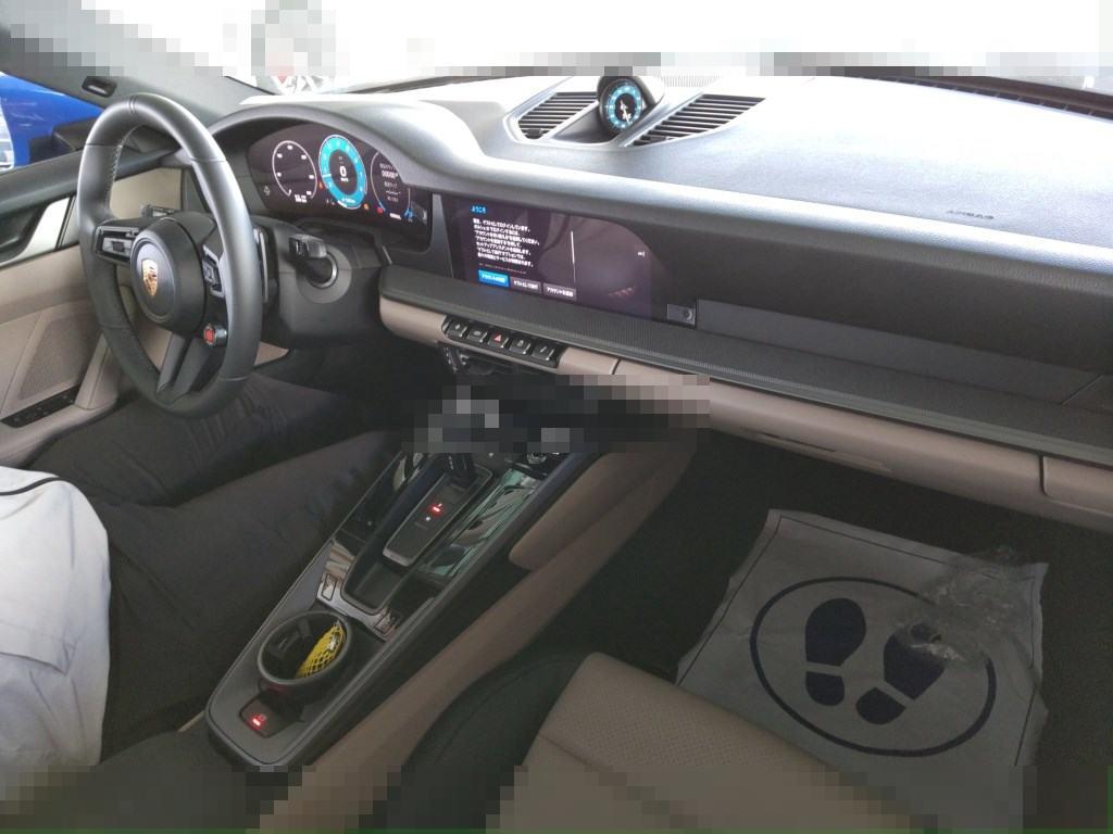 Porsche 911 CP 2025 - Image 4