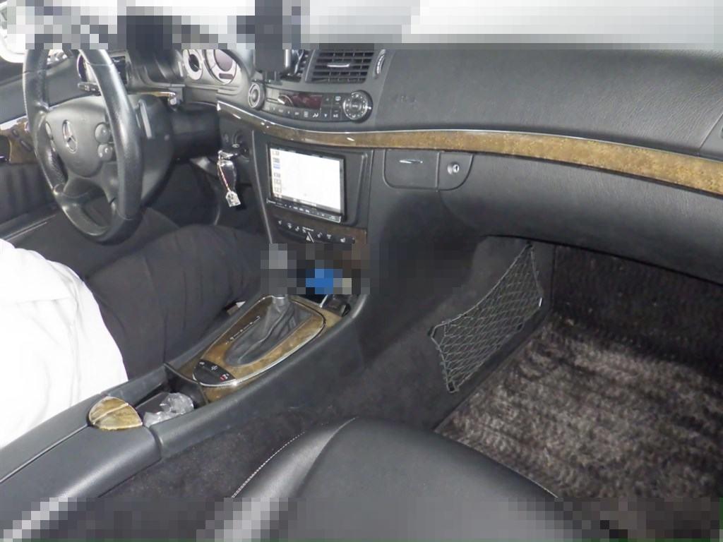 Mercedes-Benz E-Class 2007 - Image 4