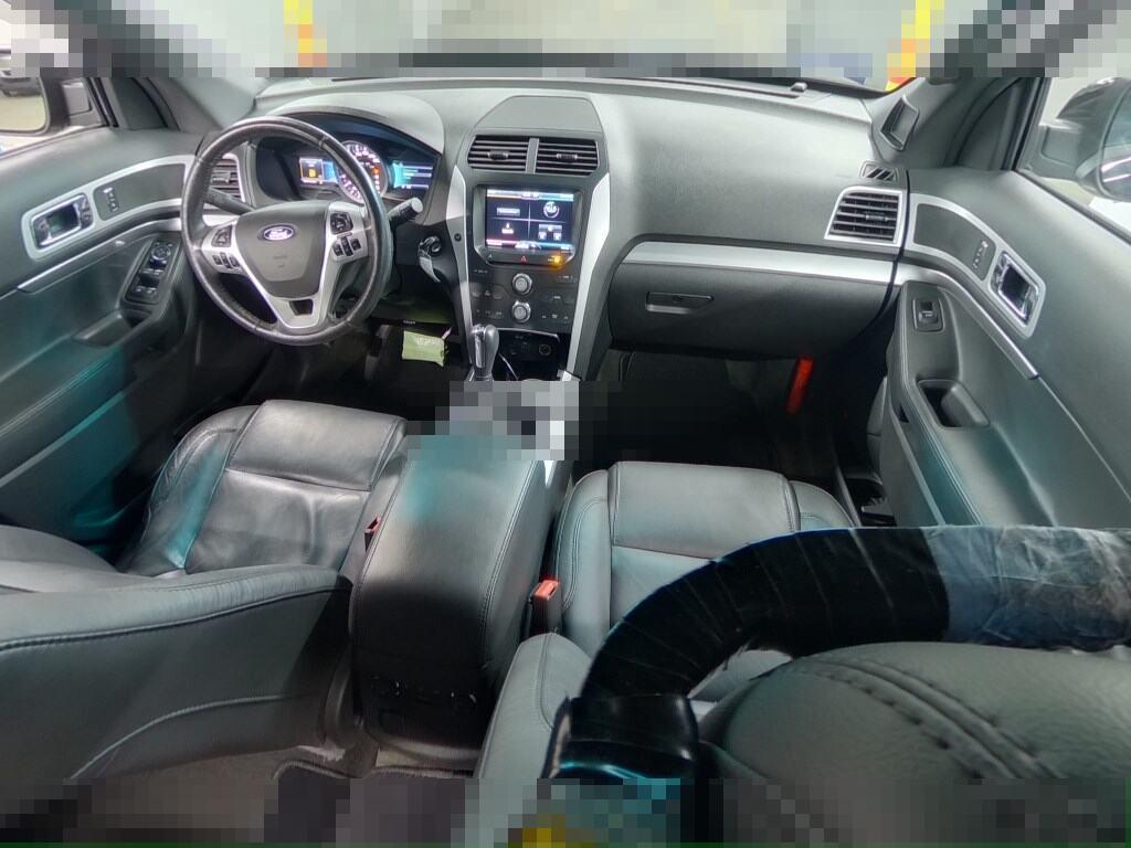 Ford Explorer 2015 - Image 4