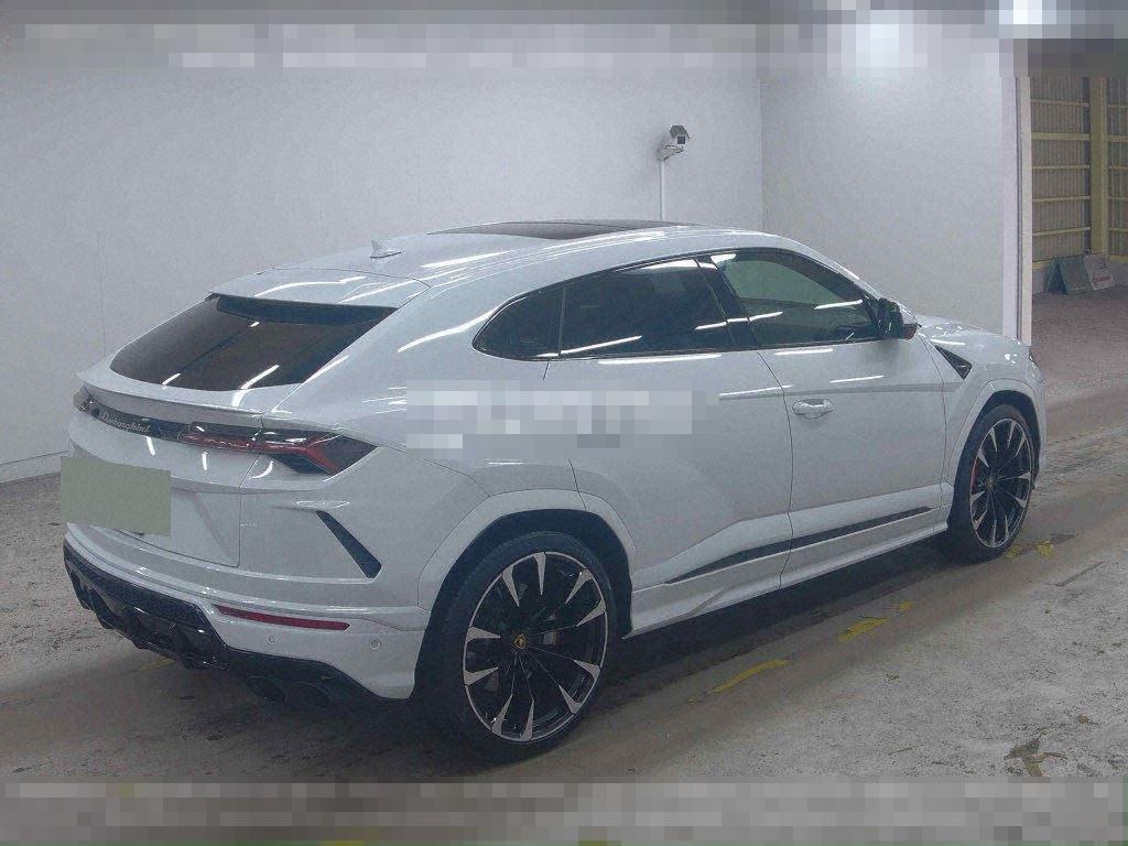 Lamborghini URUS 2023 - Image 6