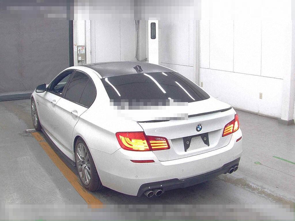 BMW 5 Series 2011 - Image 3