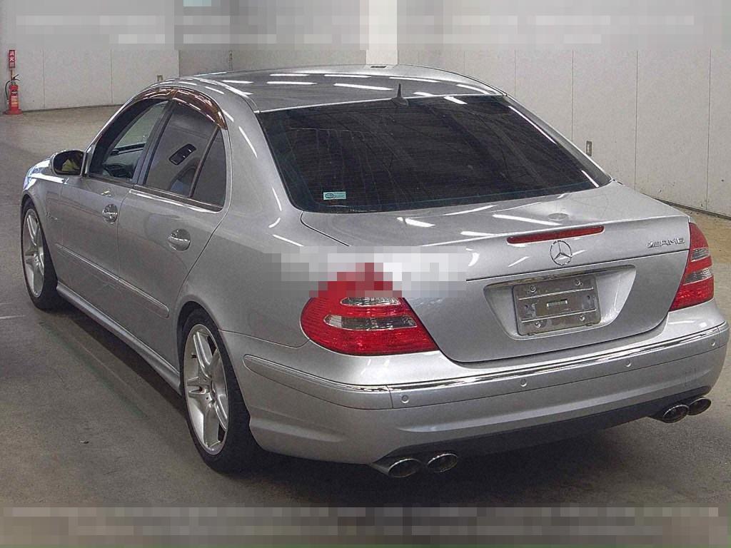 Mercedes-Benz E-Class 2004 - Image 3