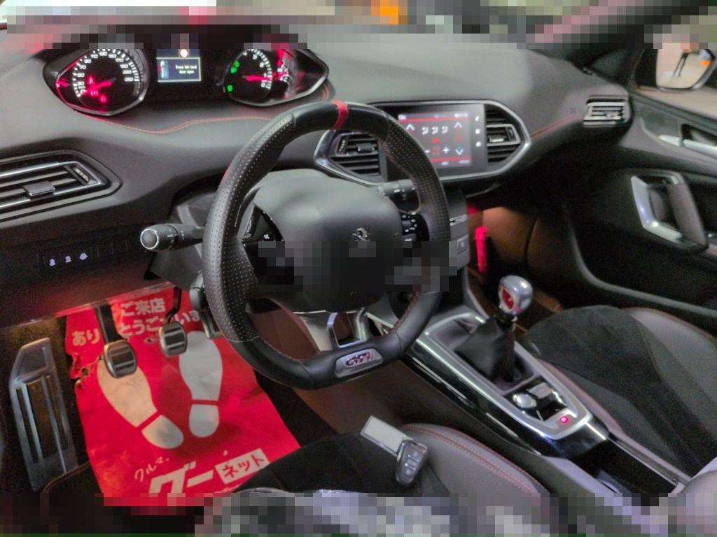 Peugeot 308 2018 - Image 4