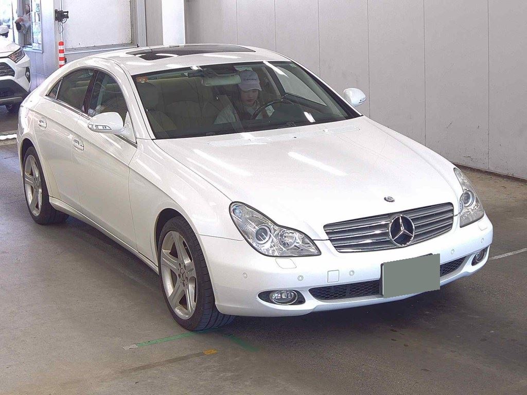 Mercedes-Benz CLS-Class 2005 - Image 2