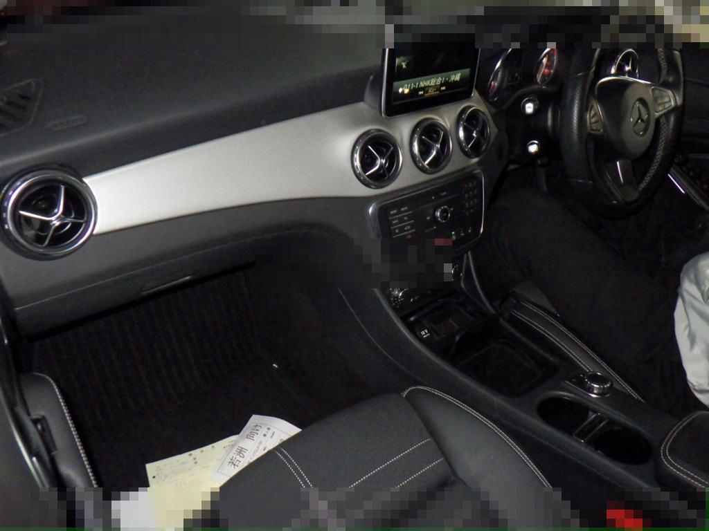 Mercedes-Benz GLA-Class 2015 - Image 4