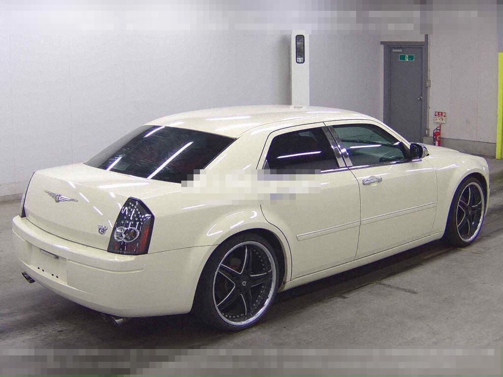 Chrysler 300C 2011 - Image 6