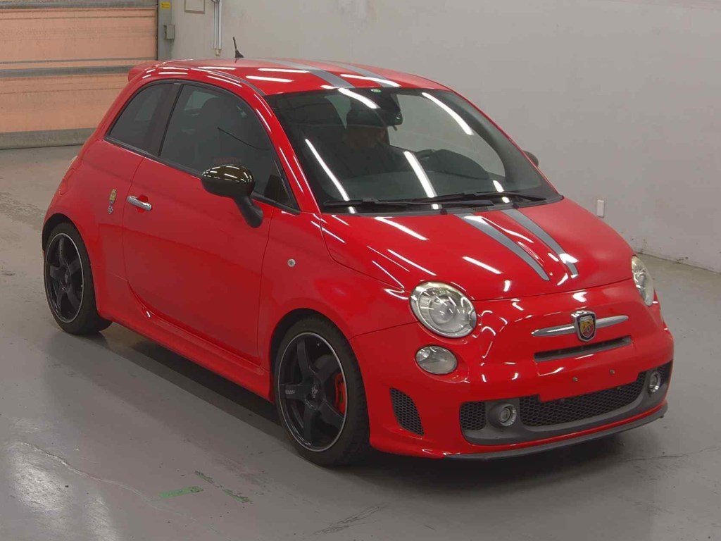 ABARTH 695 TRIBUTO FERRARI 2011 - Image 2