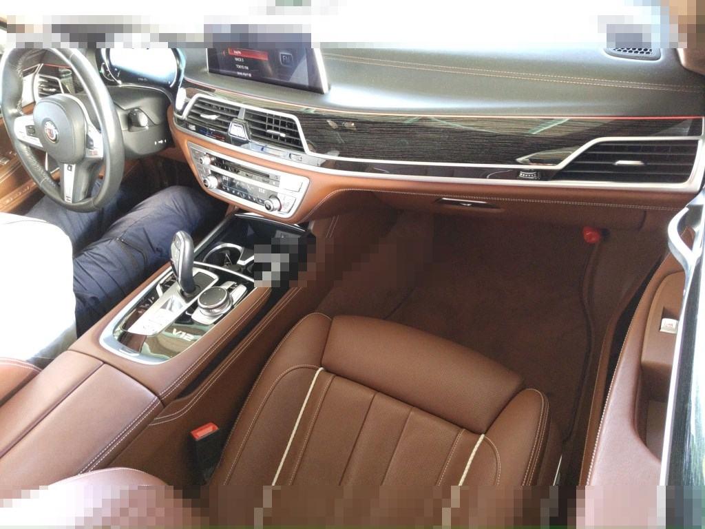 BMW 7 Series 2018 - Image 4