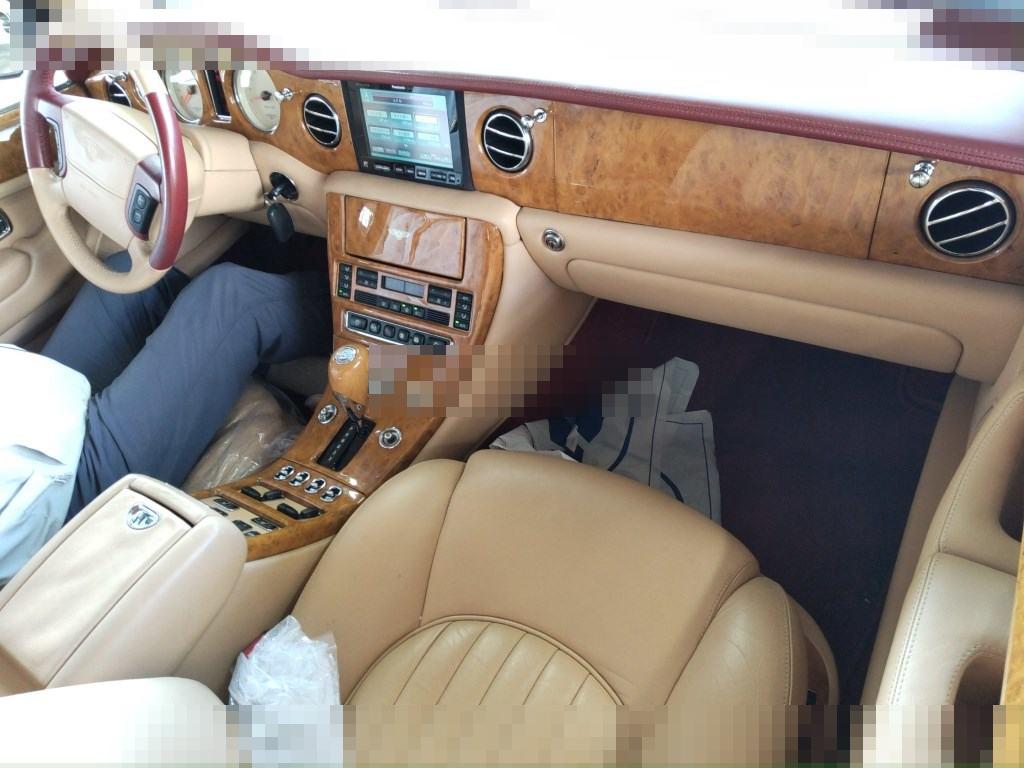 Bentley ARNAGE 2002 - Image 4