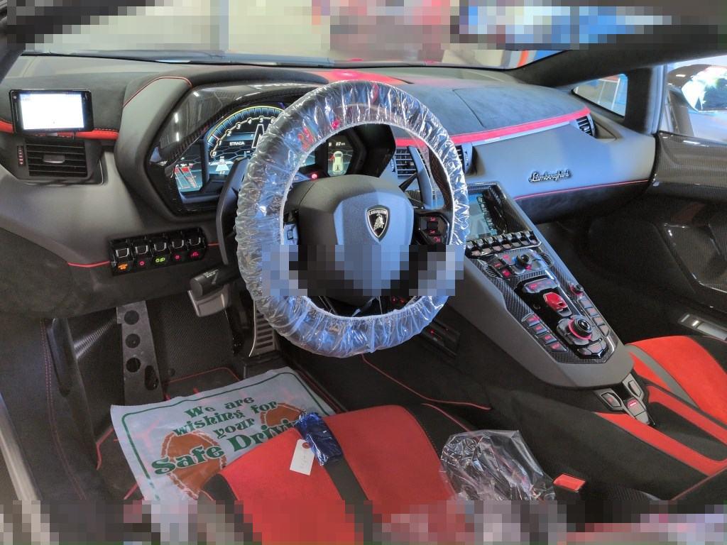 Lamborghini AVENTADOR CP 2019 - Image 4