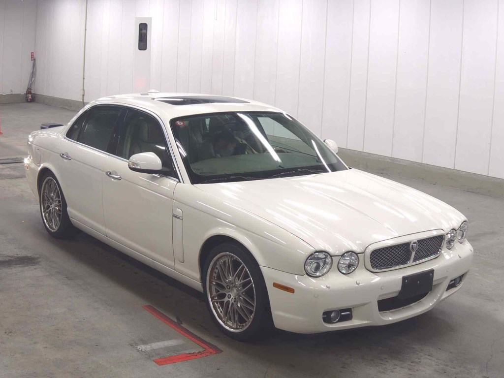 Jaguar XJ 2008 - Image 2