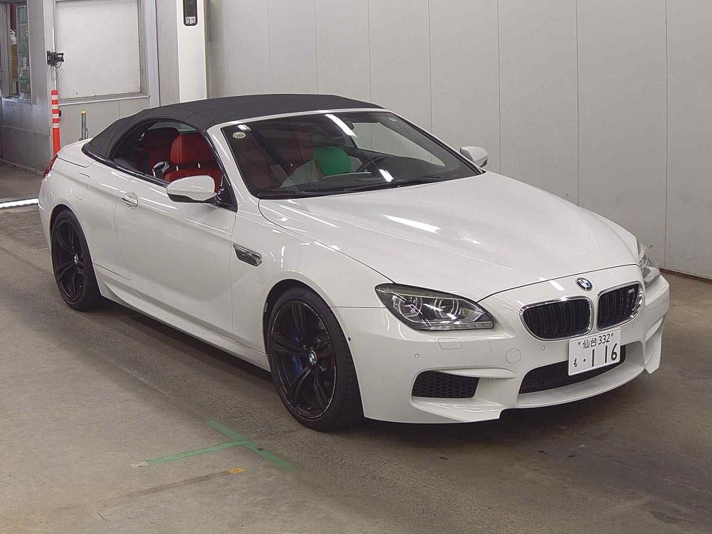 BMW M6 2012 - Image 2