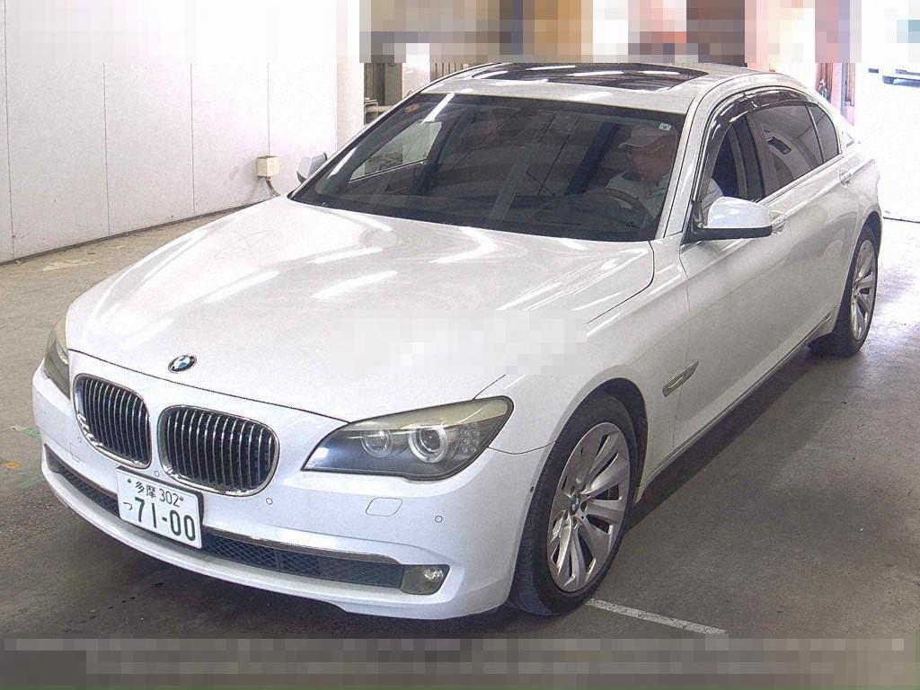 BMW 7 Series 2011 - Image 5