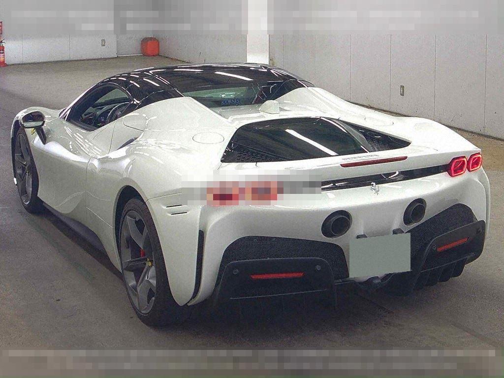 Ferrari SF90 SPIDER 2024 - Image 3
