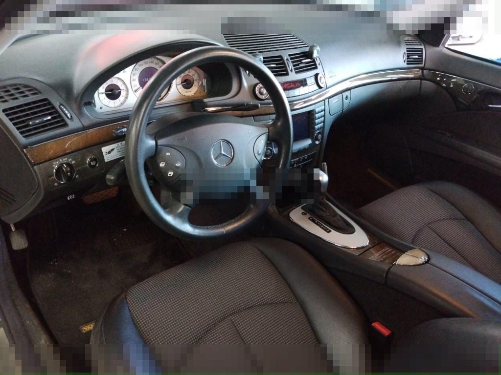 Mercedes-Benz E-Class 2003 - Image 4