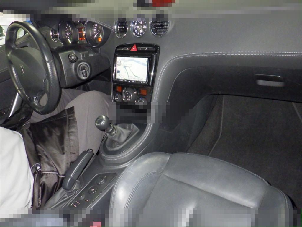 Peugeot RCZ 2012 - Image 4