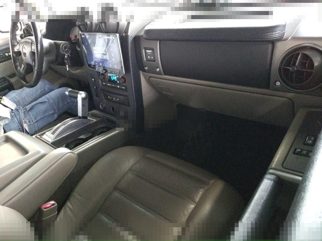Hummer H2 2011 - Image 4