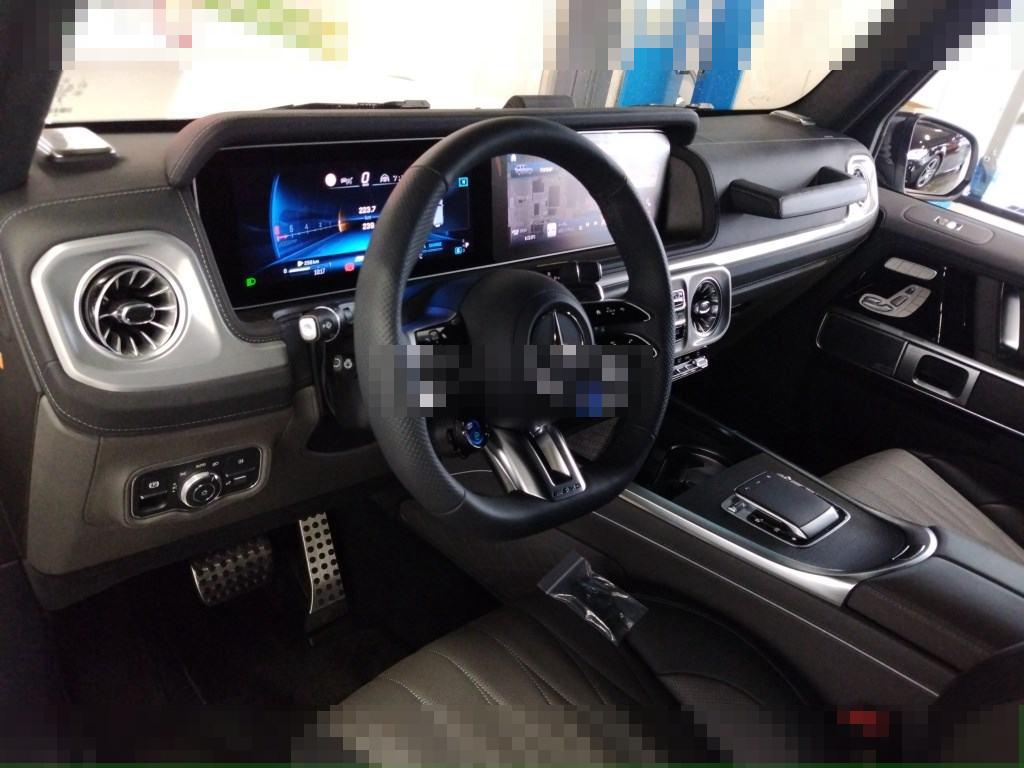 MERCEDES AMG G-CLASS 2024 - Image 4