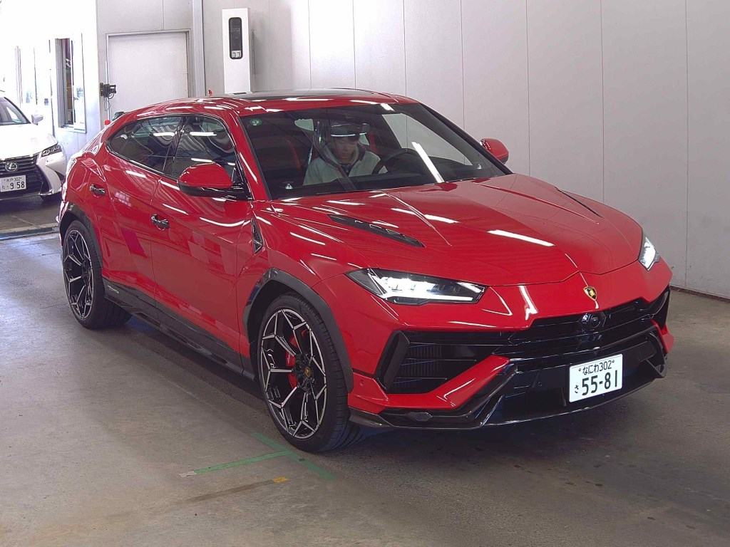 Lamborghini URUS 2024 - Image 1